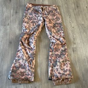 Burton women’s snowboard pants M
